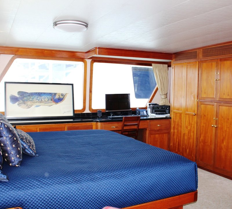 MS B HAVEN Yacht Charter Details, Knight & Carver | CHARTERWORLD Luxury ...